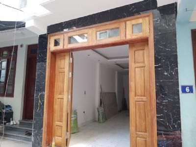 Bán 01 căn nhà duy nhất tại P Phúc Đồng, Q Long Biên giá chỉ 2.3 tỷ Cách đường ô tô chỉ 5 m.